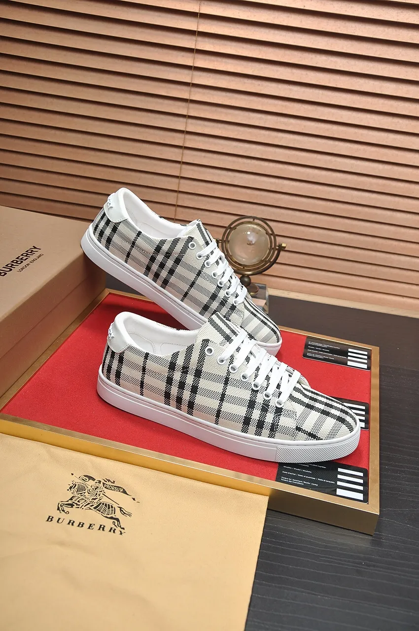Men's shoes💰480💶[Burberry] (cowhide lining) classic low-top sneakers｜Imported cowhide with classic plaid fabric｜Cow leather lining｜Original outsole｜Fine workmanship and comfortable to wear Size: 38-44 (customized at 45)